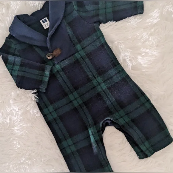 ๐ Janie and Jack Christmas jumpsuit! EUC ๐ - Picture 1 of 3